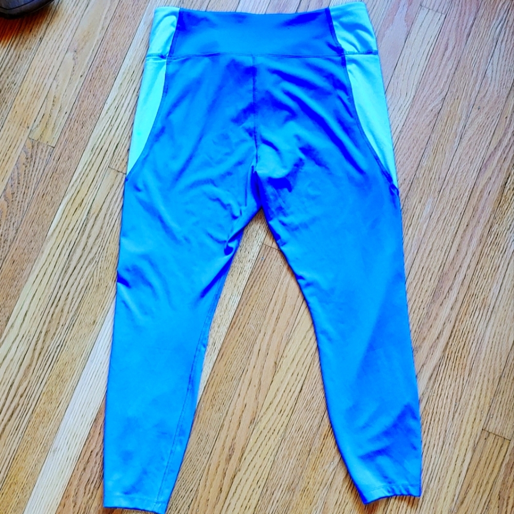 Avia Running / Exercise Leggings, XL (16-18)